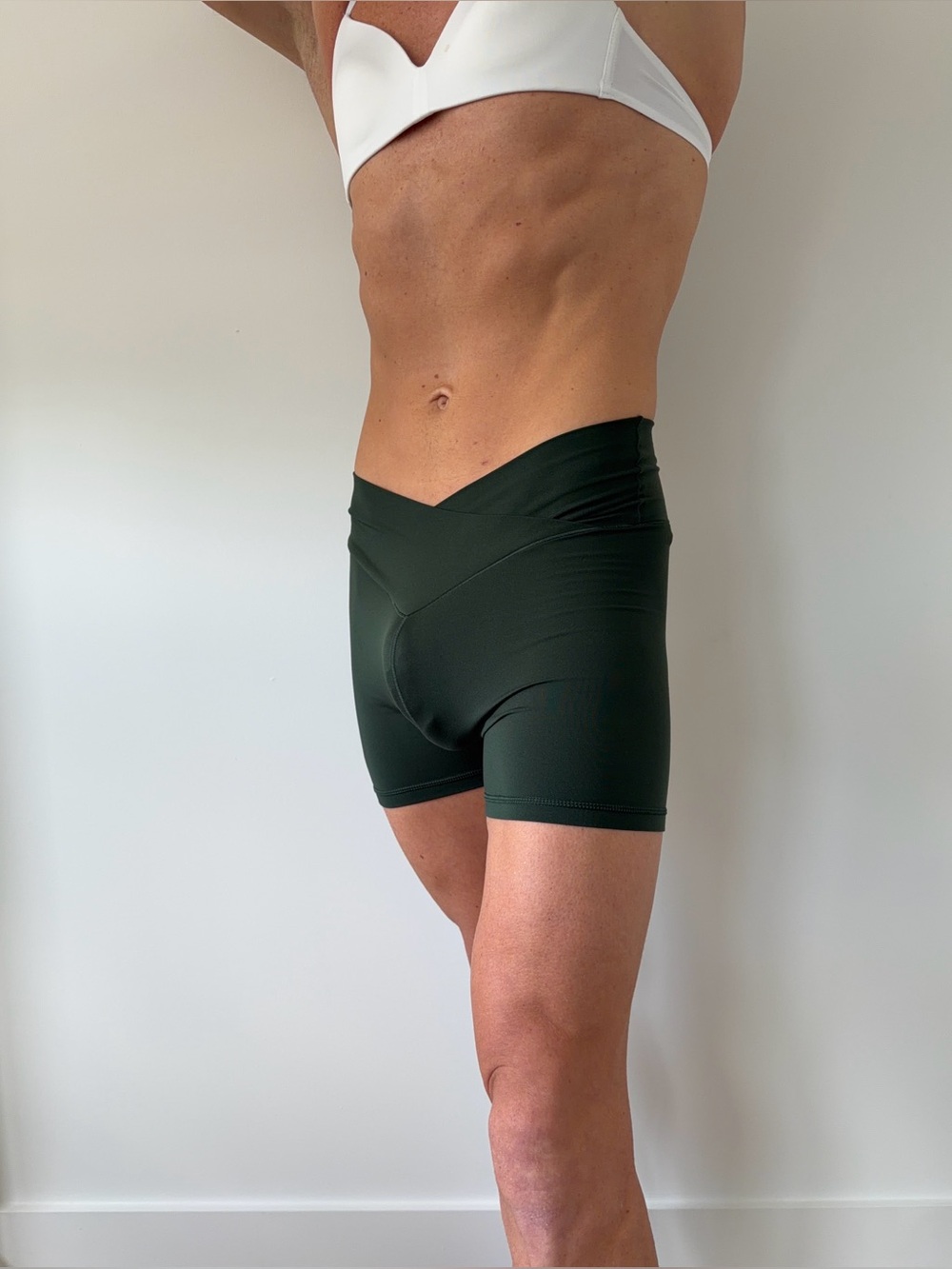 Aerie Offline Biker Shorts Green Size S - Picture 3 of 6